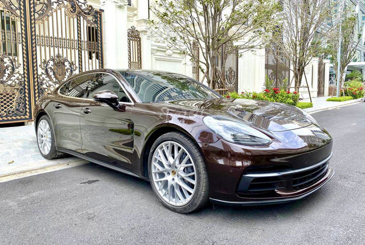 Porsche Panamera lăn bánh 64000km rao bán lại chỉ 17 tỷ đồng
